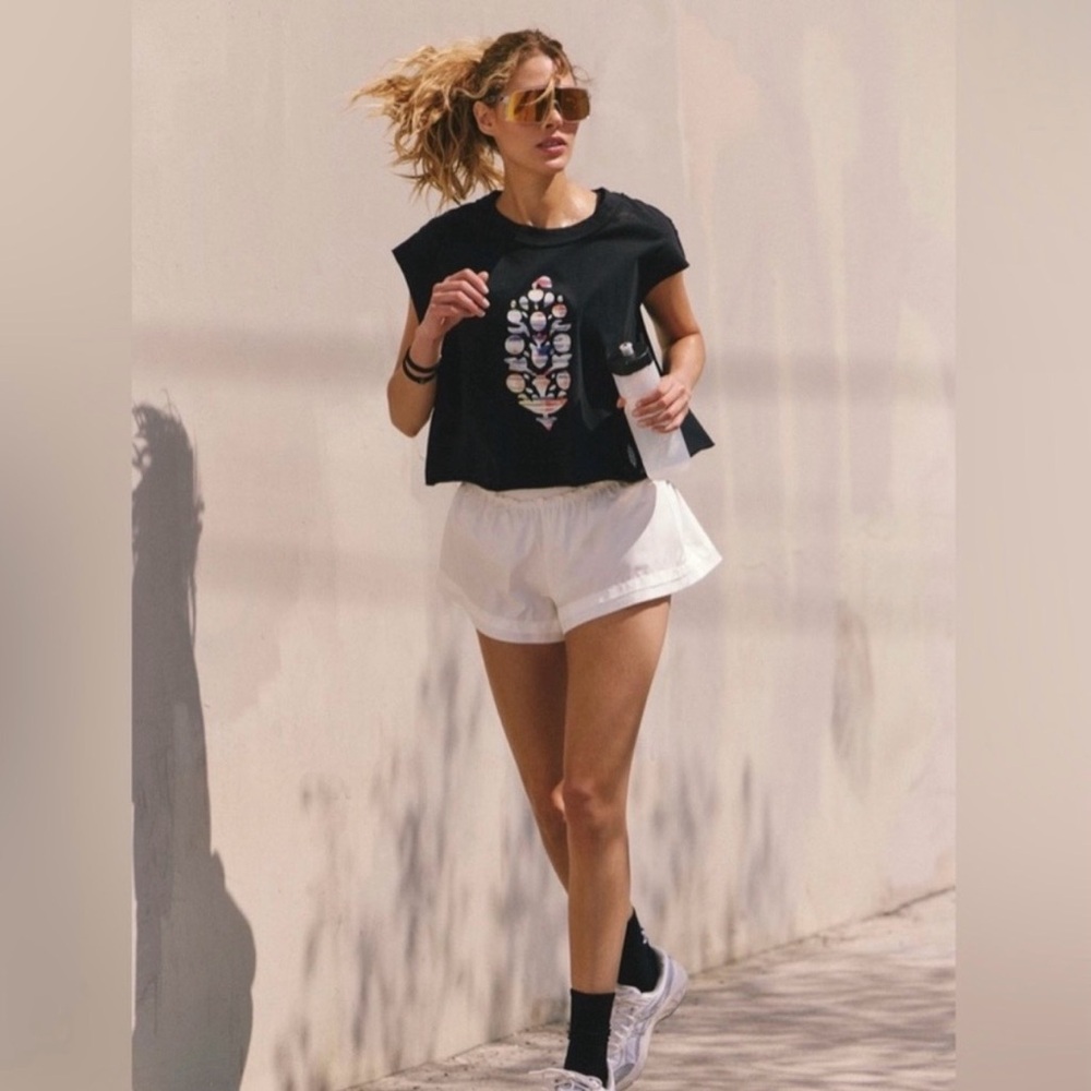 Free People Movement ✨ Women’s Inspire Logo cropped T-Shirt Black XS